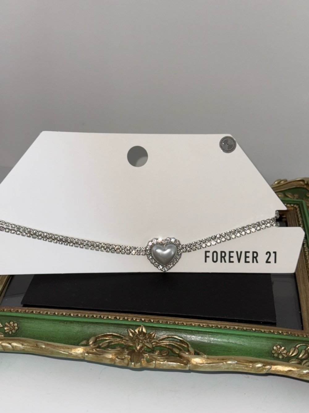Forever 21 Silver Heart Rhinestone Choker Necklace